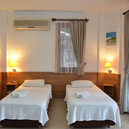 Palmiye Akyaka (Mugla)